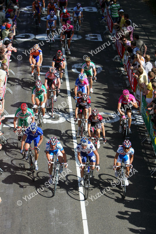 Peloton on Cauberg003p.jpg